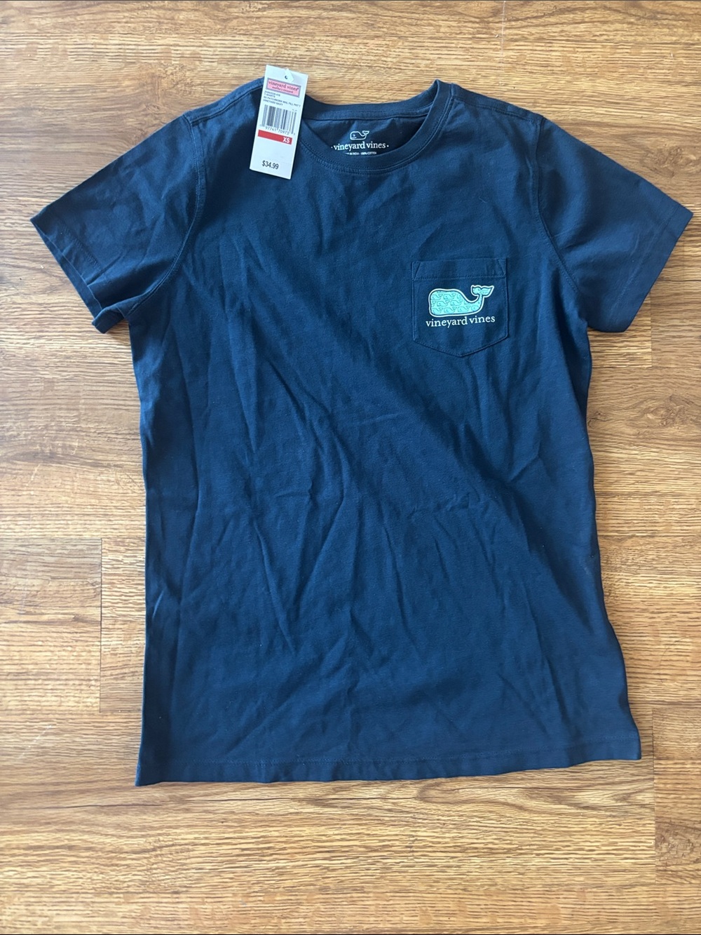 Vineyard Vines Men’s Navy Pocket Tee with Whale Logo